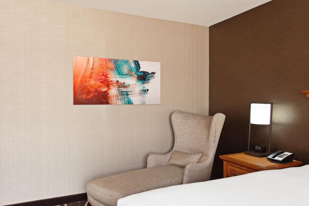 Hotel Doubletree By Hilton San Bernardino Extérieur photo