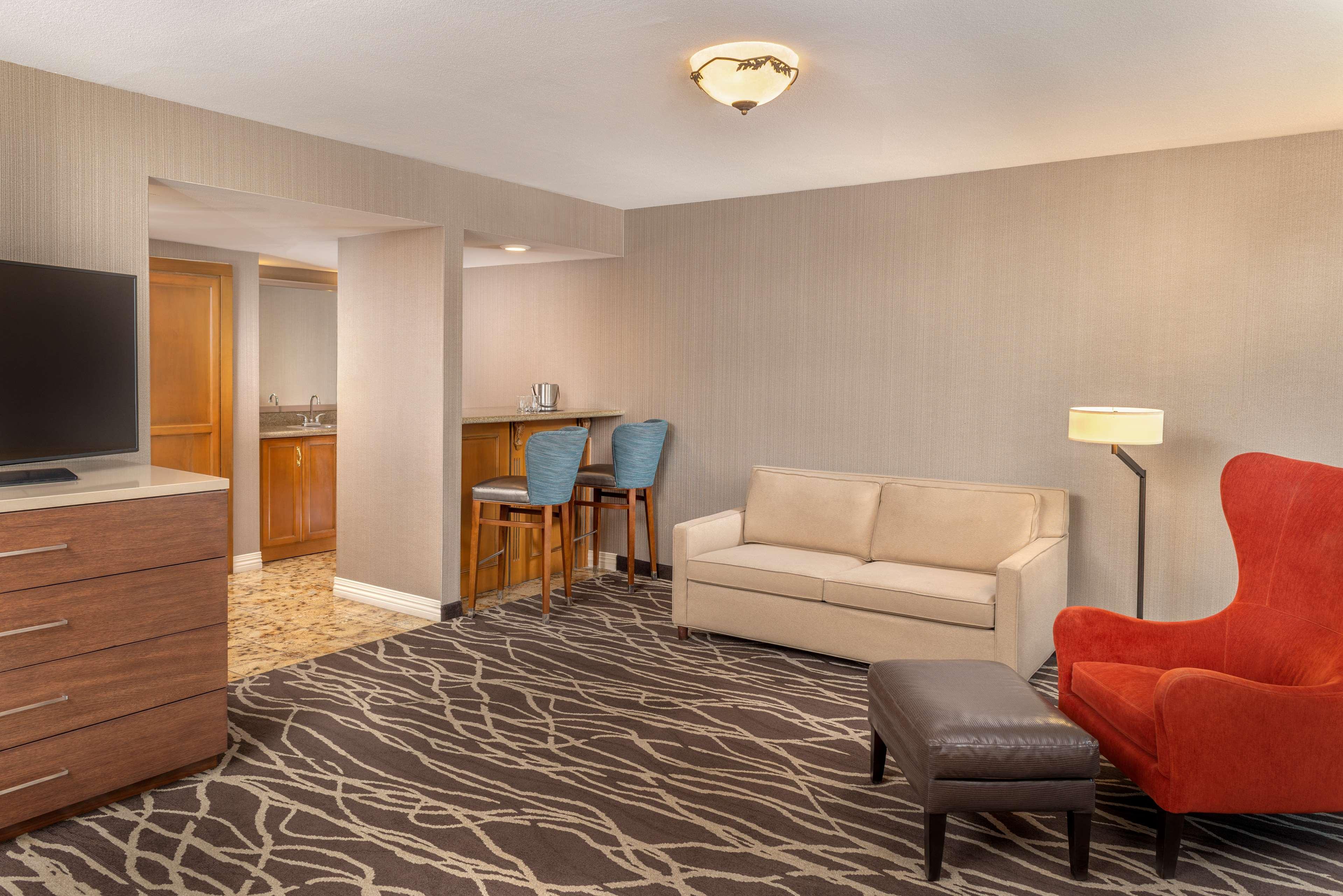 Hotel Doubletree By Hilton San Bernardino Extérieur photo