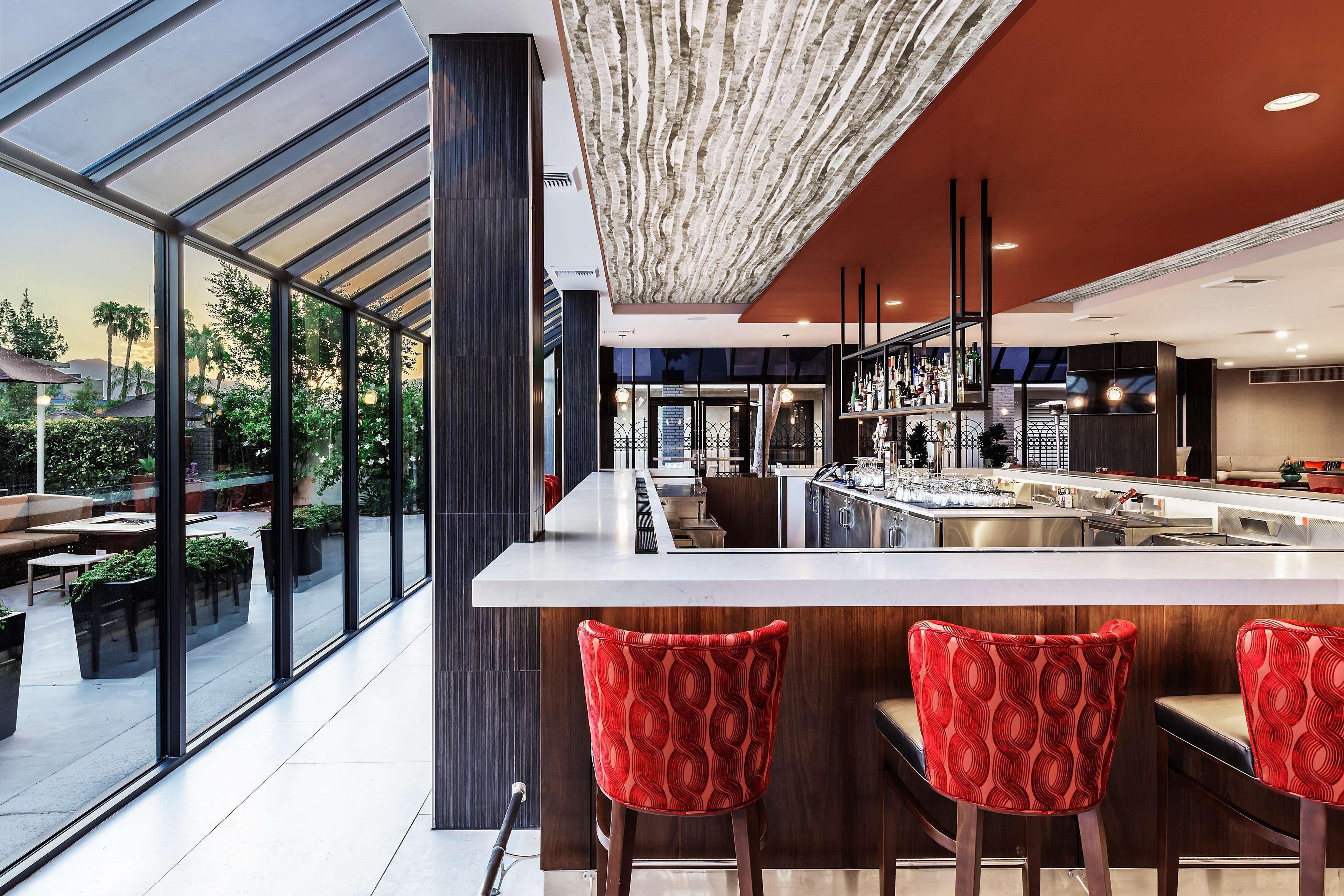 Hotel Doubletree By Hilton San Bernardino Extérieur photo