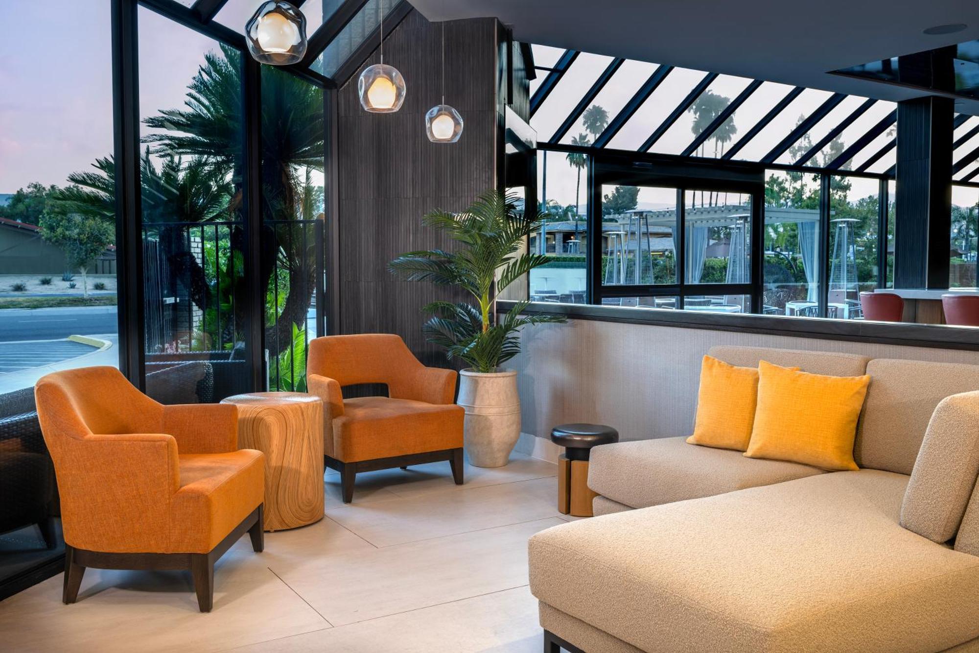 Hotel Doubletree By Hilton San Bernardino Extérieur photo