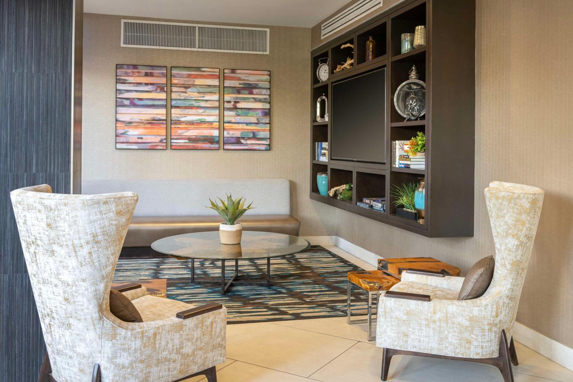 Hotel Doubletree By Hilton San Bernardino Extérieur photo