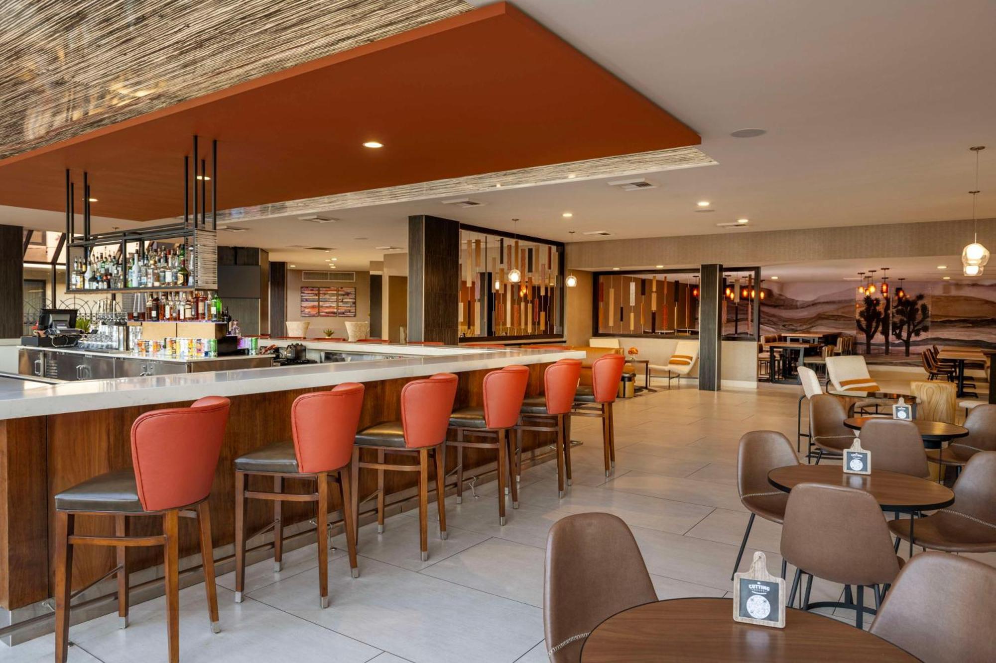 Hotel Doubletree By Hilton San Bernardino Extérieur photo