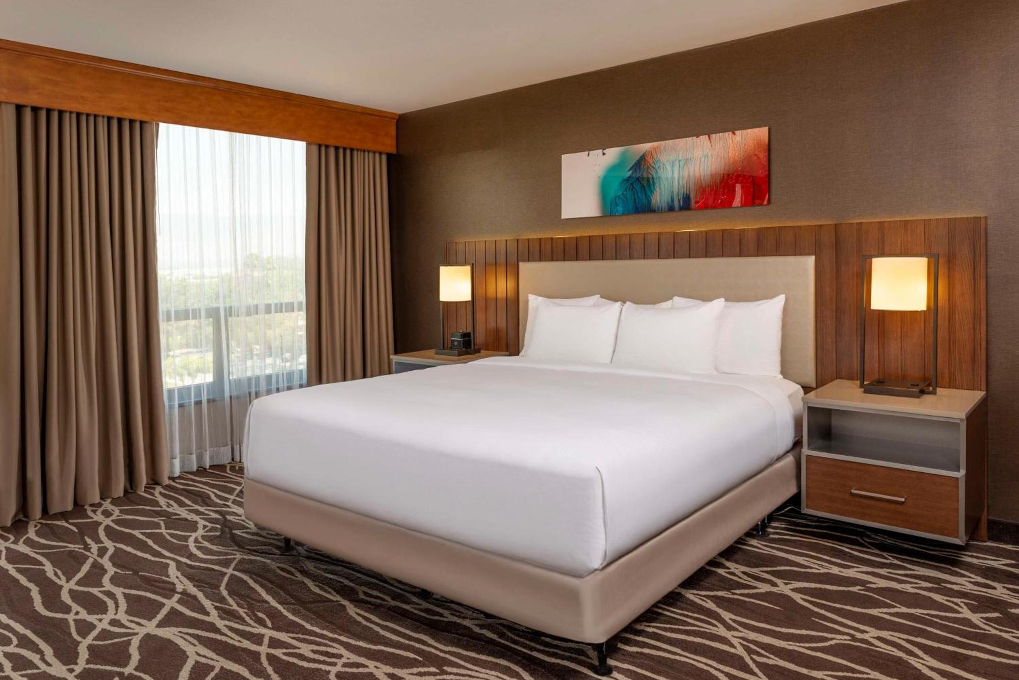 Hotel Doubletree By Hilton San Bernardino Extérieur photo
