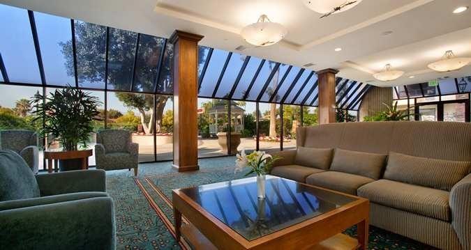 Hotel Doubletree By Hilton San Bernardino Intérieur photo